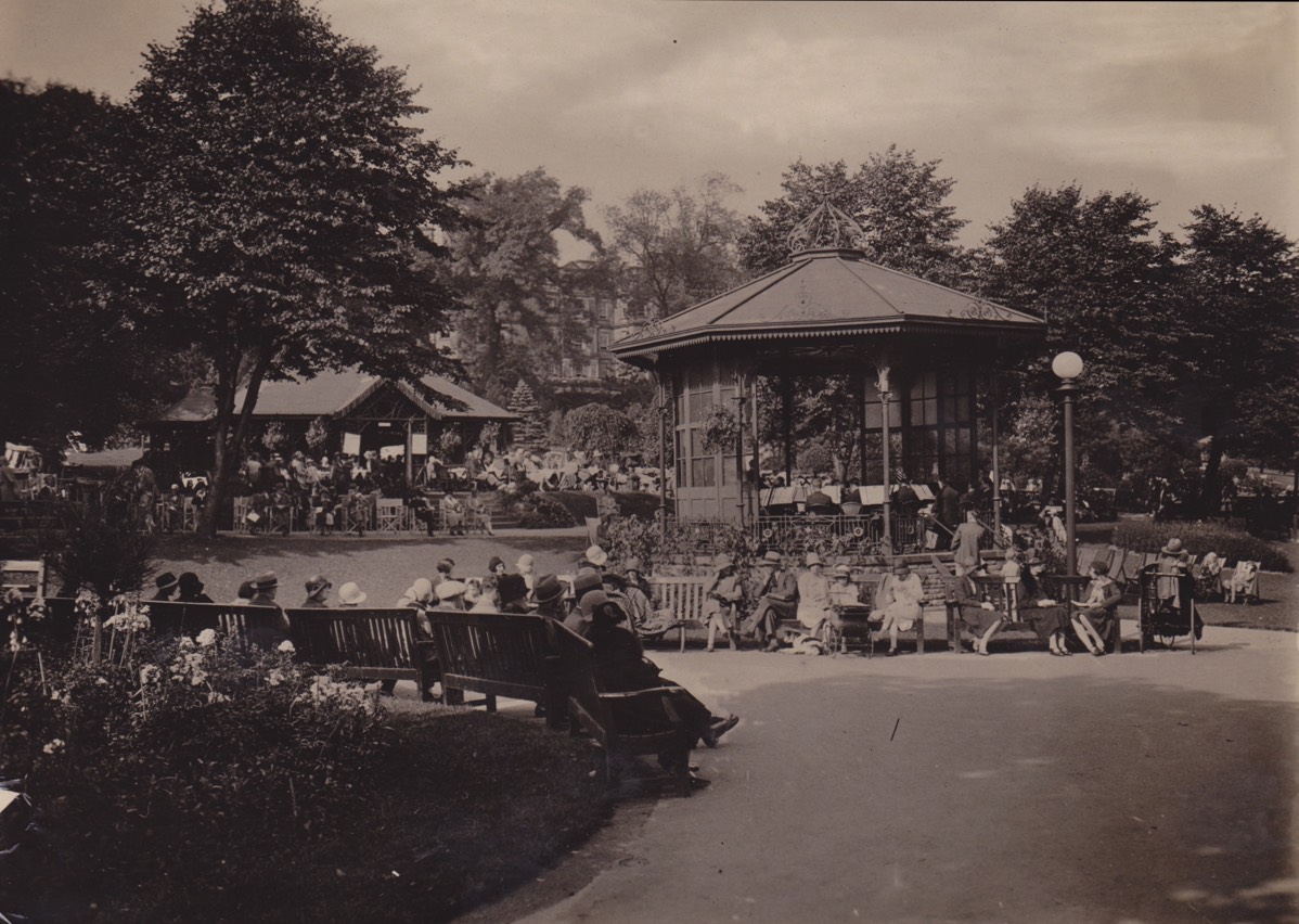 Bandstand and Tea Rooms*